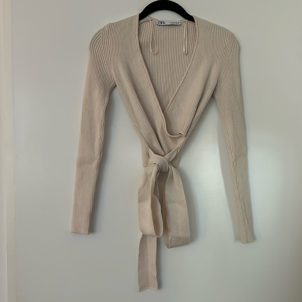 NEW Zara sweater